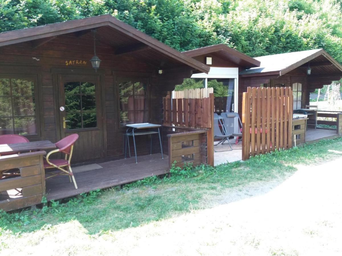 לקון "Le Maloya" Chalets Independants -Chambre Balneo - Relais Motards מראה חיצוני תמונה