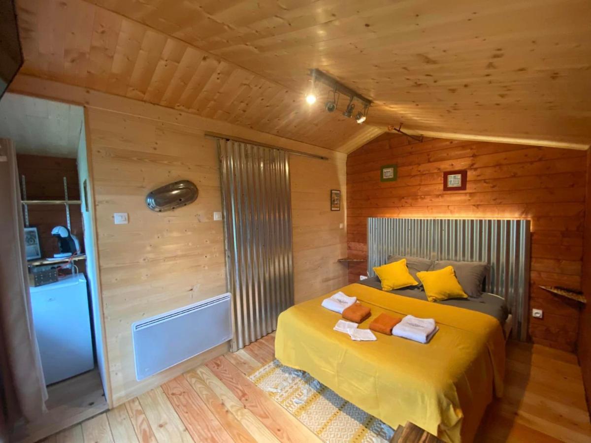 לקון "Le Maloya" Chalets Independants -Chambre Balneo - Relais Motards מראה חיצוני תמונה