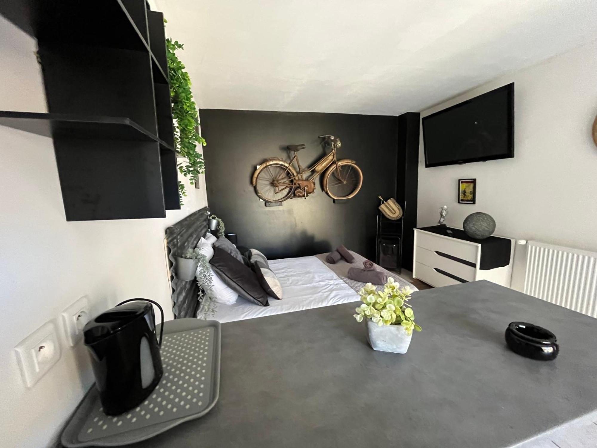 לקון "Le Maloya" Chalets Independants -Chambre Balneo - Relais Motards מראה חיצוני תמונה