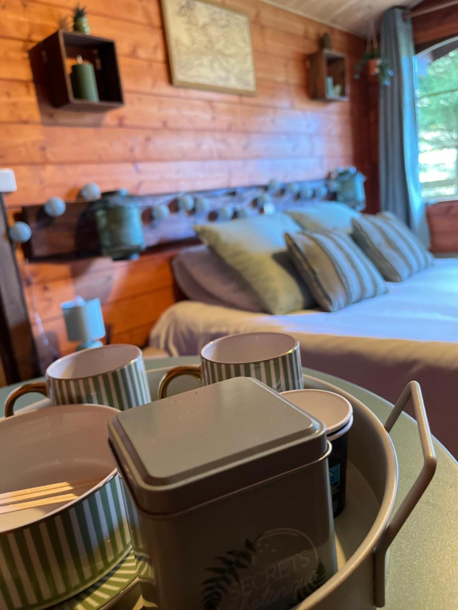 לקון "Le Maloya" Chalets Independants -Chambre Balneo - Relais Motards מראה חיצוני תמונה