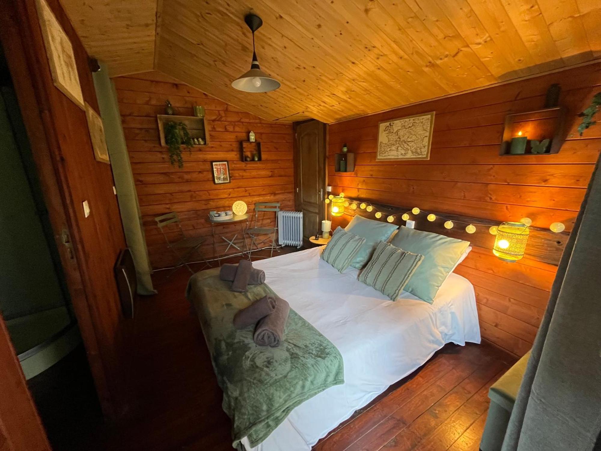 לקון "Le Maloya" Chalets Independants -Chambre Balneo - Relais Motards מראה חיצוני תמונה