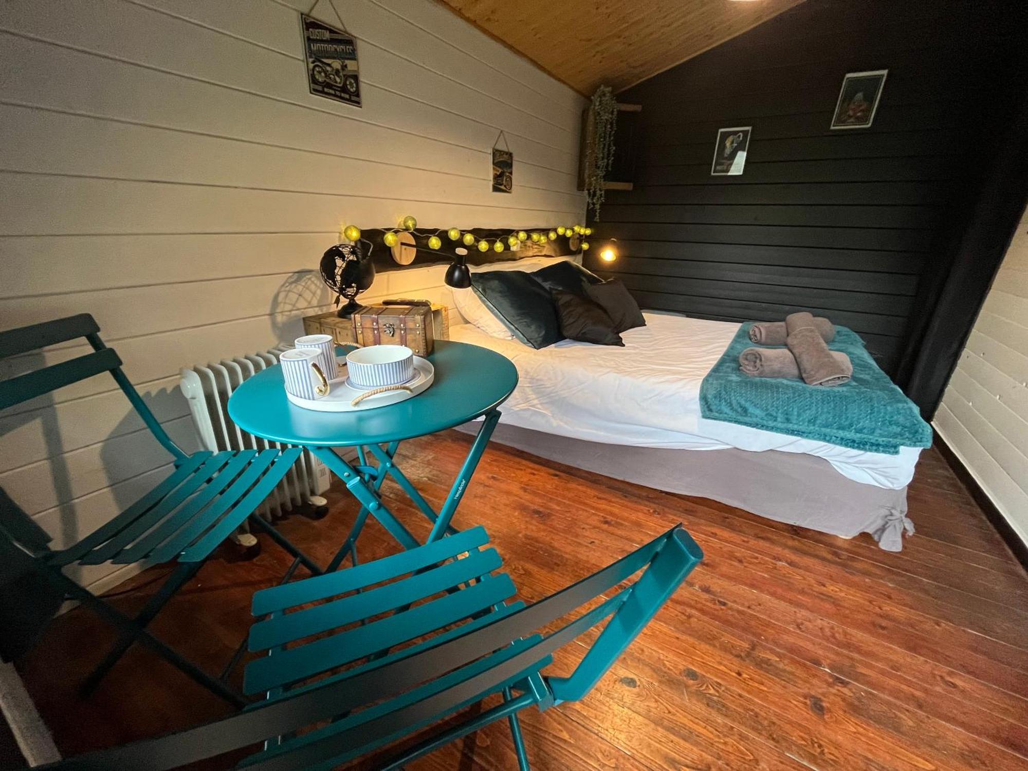 לקון "Le Maloya" Chalets Independants -Chambre Balneo - Relais Motards מראה חיצוני תמונה