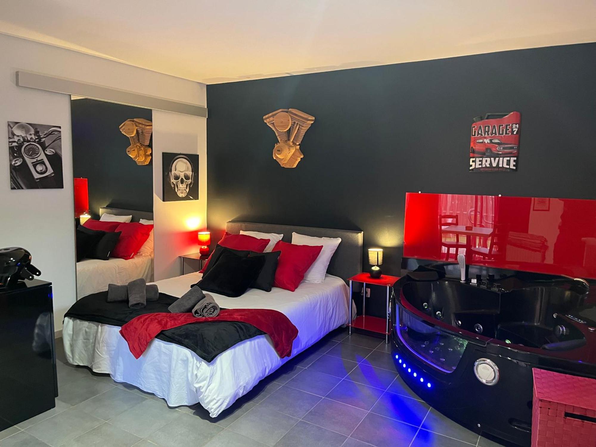 לקון "Le Maloya" Chalets Independants -Chambre Balneo - Relais Motards מראה חיצוני תמונה
